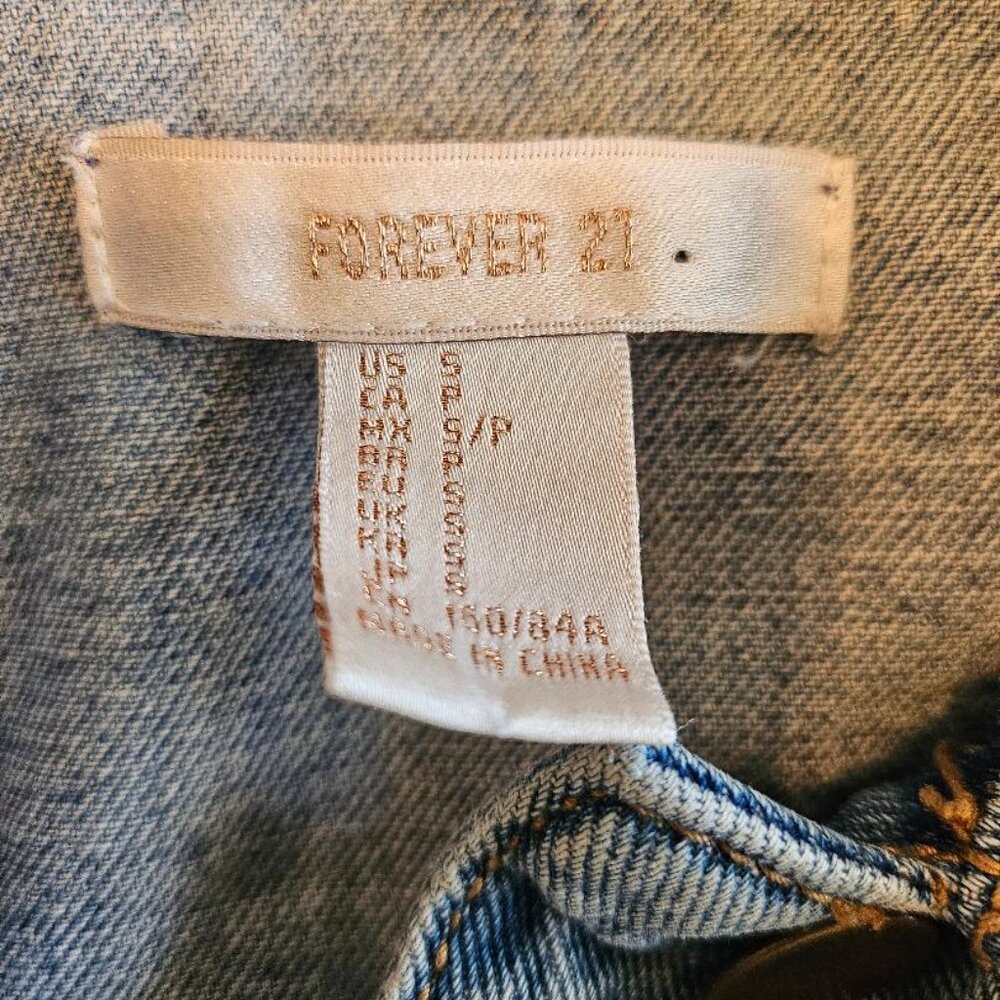 Forever 21 'Love Me Forever' Distressed Faded  Denim Jacket  Size S - Picture 7 of 7